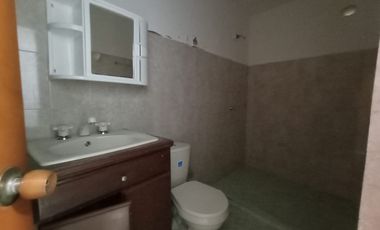 casa-local en arriendo en centro. Cod A11190