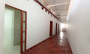 casa-local en arriendo en centro. Cod A11190