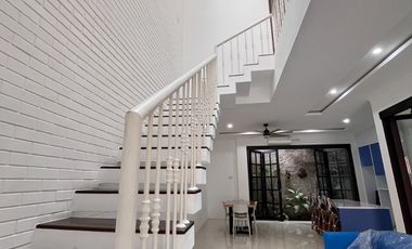 DISEWAKAN RUMAH  BARU  CIPETE KEBAYORAN