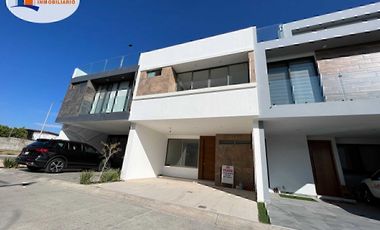 Casa  en Pre-Venta , coto Boreales II, zona Valdepeñas, Zapopan.