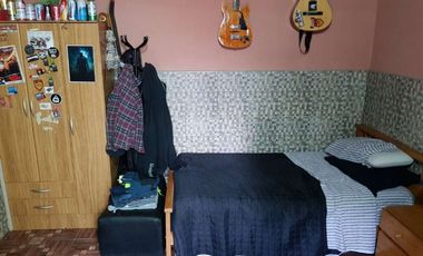 Casa con Departamento en venta en Lanus Oeste