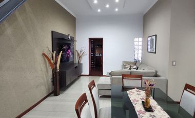 Casa en venta en Valentin Alsina