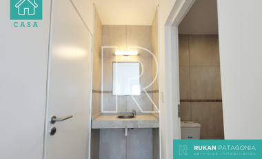 #AlquilerRUKAN | Casa 4 Ambientes (A ESTRENAR) | Barrio ALTOS DEL MIRADOR | Caleta Olivia.-