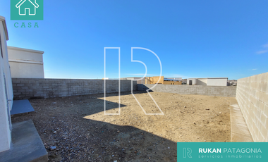 #AlquilerRUKAN | Casa 4 Ambientes (A ESTRENAR) | Barrio ALTOS DEL MIRADOR | Caleta Olivia.-