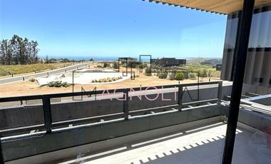 Casa en arriendo, vista al mar, en condominio, Matanzas
