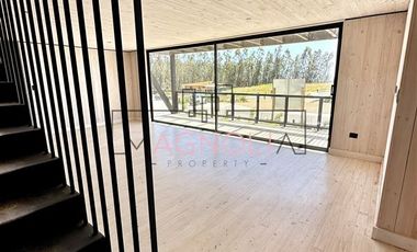 Casa en arriendo, vista al mar, en condominio, Matanzas