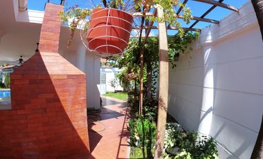 C093 - Venta Casa Mansión en Samborondón Primeros Kms - 4 dormitorios