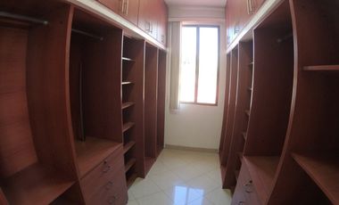 C093 - Venta Casa Mansión en Samborondón Primeros Kms - 4 dormitorios