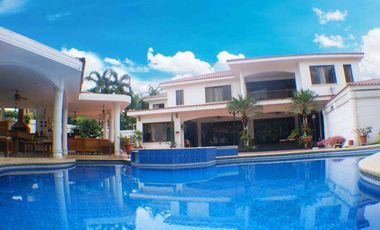 C093 - Venta Casa Mansión en Samborondón Primeros Kms - 4 dormitorios