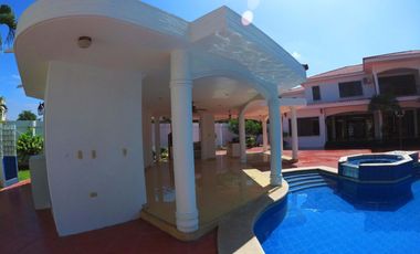 C093 - Venta Casa Mansión en Samborondón Primeros Kms - 4 dormitorios