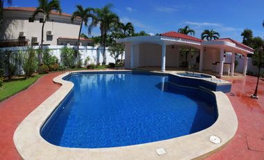 C093 - Venta Casa Mansión en Samborondón Primeros Kms - 4 dormitorios