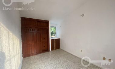 Venta de Casa con 3 habitaciones en Circuito Interior, Col. Ex Aeropuerto, Minatitlán, Ver.