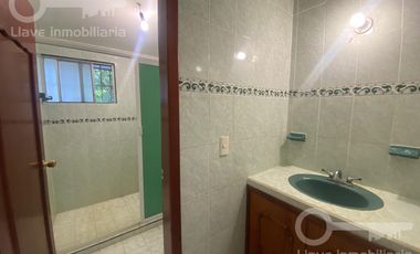 Venta de Casa con 3 habitaciones en Circuito Interior, Col. Ex Aeropuerto, Minatitlán, Ver.