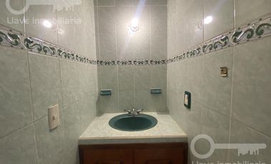 Venta de Casa con 3 habitaciones en Circuito Interior, Col. Ex Aeropuerto, Minatitlán, Ver.
