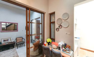 Rumah 2 Lt Strategis 10 Mnt ke Paradise Walk Serpong Siap KPR J-39295