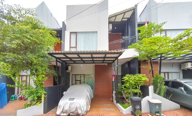 Rumah 2 Lt Strategis 10 Mnt ke Paradise Walk Serpong Siap KPR J-39295