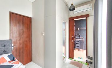 Rumah 2 Lt Strategis 10 Mnt ke Paradise Walk Serpong Siap KPR J-39295