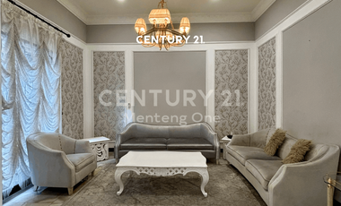 Rumah Besar Dengan Kolam Renang Menteng Inti Jakarta Pusat