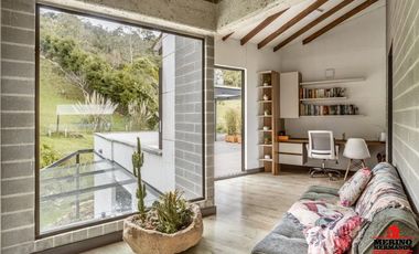 casa campestre en venta en santa elena - vereda mazo. Cod V6578