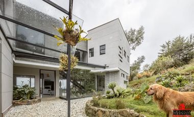 casa campestre en venta en santa elena - vereda mazo. Cod V6578