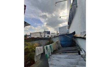 VENDO CASA COMERCIAL ESQUINERA BARRIO BARZAL VILLAVICENCIO