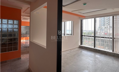 SE VENDE PISO COMPLETO EN TORRE BAC OFICINA, AVENIDA BALBOA (5)