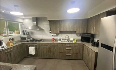 CASA CLAYTON VENTA DIVIDIDA EN 2 APARTAMENTOS
