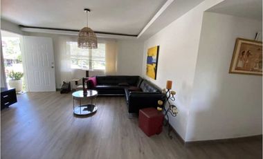 CASA CLAYTON VENTA DIVIDIDA EN 2 APARTAMENTOS