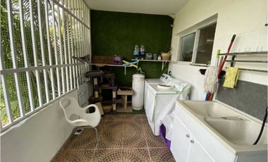 CASA CLAYTON VENTA DIVIDIDA EN 2 APARTAMENTOS