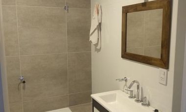 Venta de Casa 3 ambientes con cochera y parque San Justo