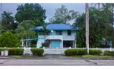 Se vende casa reformada en Corozal (Ancón)