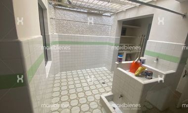 casa en arriendo en san joaquín. Cod A68327