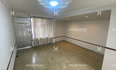 casa en arriendo en san joaquín. Cod A68327