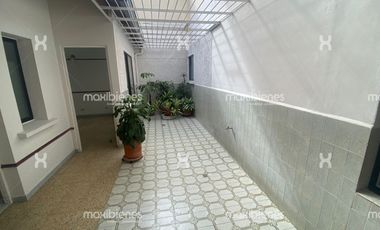 casa en arriendo en san joaquín. Cod A68327