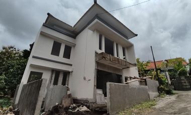 RUMAH SIAP HUNI DI KAWASAN ELIT JIMBARAN BALI HARGA UNDER 2 M