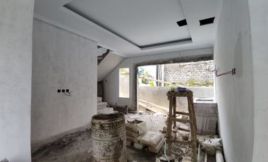 RUMAH SIAP HUNI DI KAWASAN ELIT JIMBARAN BALI HARGA UNDER 2 M