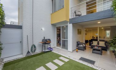 EN VENTA CASA CONDOMINIO 180 M2 EN EL CASTILLO. Cod V11053