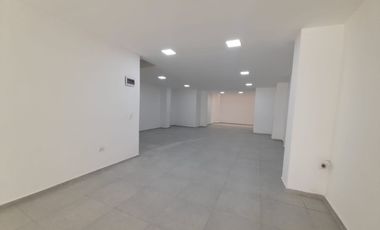 local en arriendo en manrique central 1. Cod A60339