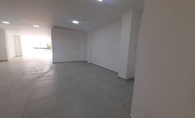 local en arriendo en manrique central 1. Cod A60339