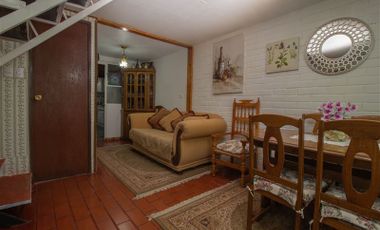 Casa en Venta en El Huaso 2546