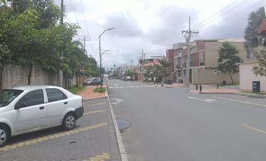 VENTA CASA 2 PLANTAS EN ENTRERIOS CERCA GARITA PARQUE HISTORICO