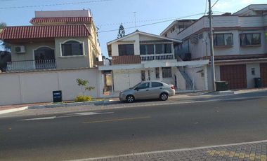 VENTA CASA 2 PLANTAS EN ENTRERIOS CERCA GARITA PARQUE HISTORICO