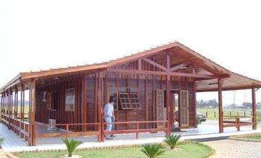 SE CONSTRUYE CASAS DE CAMPO EN COSTA SIERRA Y ORIENTE