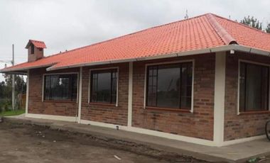 SE CONSTRUYE CASAS DE CAMPO EN COSTA SIERRA Y ORIENTE