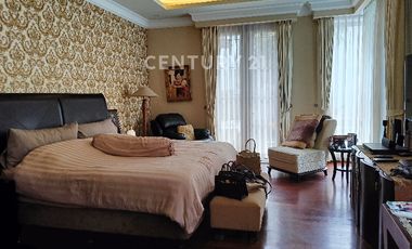 Rumah Lux Kolam Renang Di Gegerkalong Bandung Kota