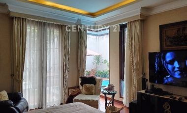 Rumah Lux Kolam Renang Di Gegerkalong Bandung Kota