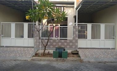 Rumah disewakan di Tenggilis Mejoyo, Surabaya