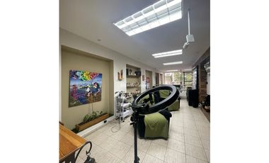 Traspaso de Salón de Belleza en Plaza Comercial en San Francisco(MM)