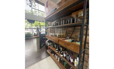 Traspaso de Salón de Belleza en Plaza Comercial en San Francisco(MM)