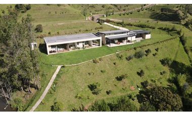 Casa para Arriendo en El Retiro Pantanillo